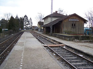 Bahnhoff. Bild: Florian Hurlbrink/Wikimedia Commons